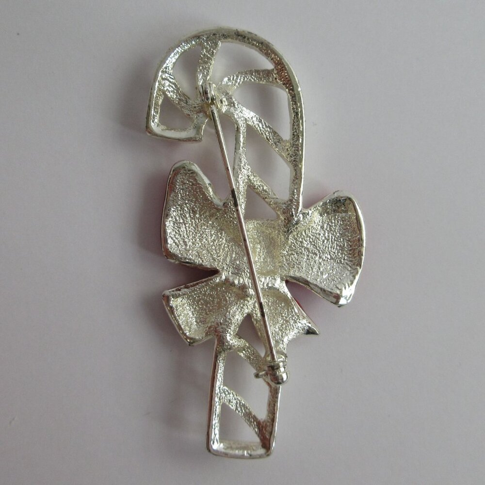 Candy Cane Brooch Pin Enamal Red Bow Holiday Christmas Silver Tone Openwork - Picture 2 of 9